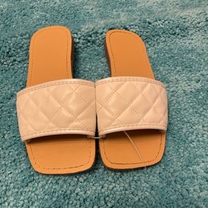 Girl white sandal size 12 from SHEIN